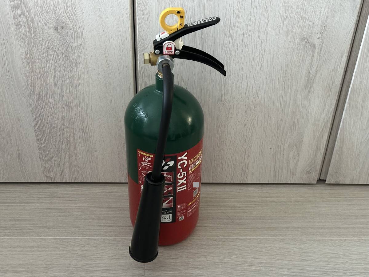 ③【即決&送料込】二酸化炭素消火器 ヤマトプロテック YC-5XⅡ 5型 2014年