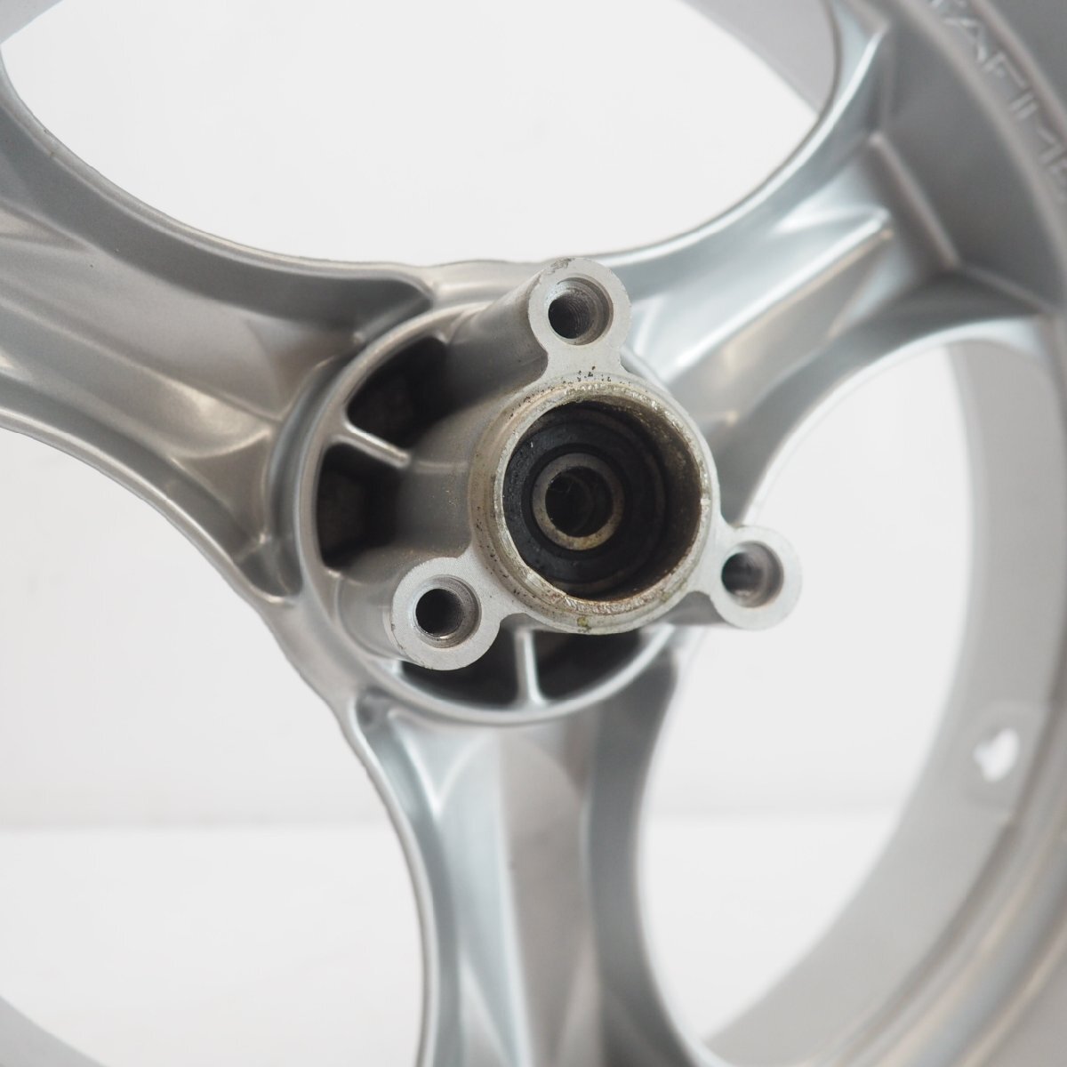 希少スズキ カタナ50 フロントホイール AY50 12x3.50 wheel KATANA AY50WV 54141-35E00-E91スペインスズキ