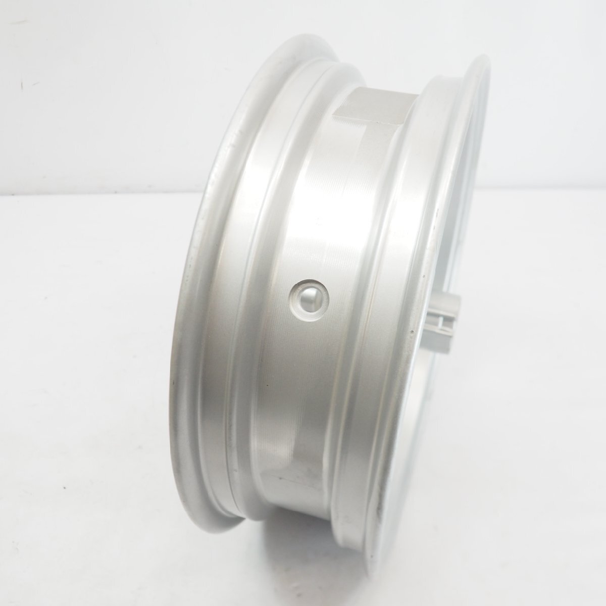 希少スズキ カタナ50 フロントホイール AY50 12x3.50 wheel KATANA AY50WV 54141-35E00-E91スペインスズキ
