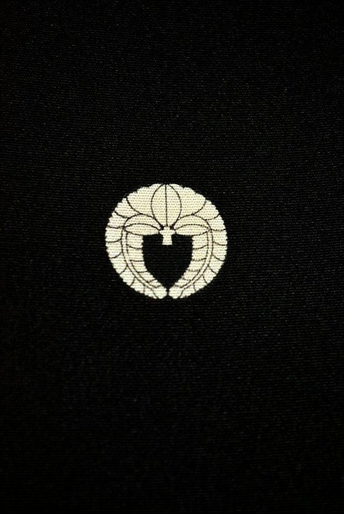 最高級】新品同様 金駒刺繍 鶴 吉祥花文 比翼付 黒留袖・袋帯5点 最高級】新品同様 金駒刺繍 鶴 吉祥花文 比翼付 黒留袖・袋帯5点