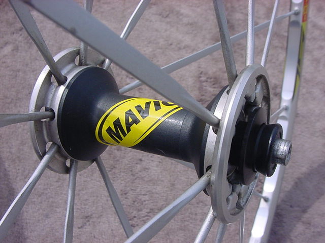 マビック MAVIC 勝ち得 ホイールセット カンパフリー COSMIC マビック MAVIC 勝ち得 ホイールセット カンパフリー COSMIC