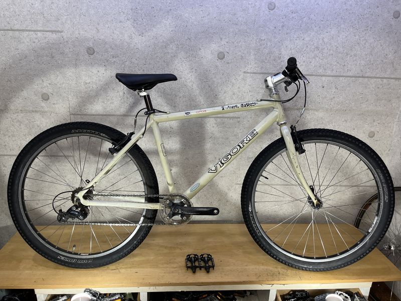 Yahoo!オークション - VIGORE CAT EYE Deore MTB 26インチ Yahoo!オークション - VIGORE CAT EYE Deore MTB 26インチ