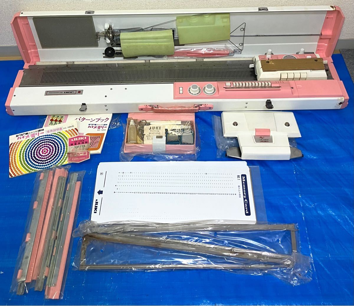 KGNY4578 未使用級 JUKI ジューキ 高級自動編機 Hi-nemory ハイメモリー KE-1200型 ハンドクラフト 手工芸 編み機 編み物 現状品