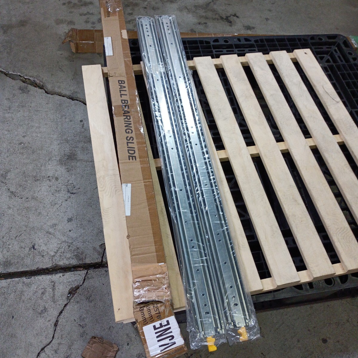 y100306fk 超重量用 スライドレール 幅76mm ロック付き 1200mm 耐荷重 180 kg 左右 1セット Heavy Duty 引き出しスライド 工業用 3段引き
