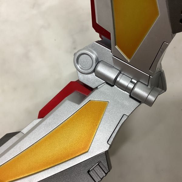1円〜 バンダイ ウルトラレプリカ ウルトラマンゼロ ウルトラ 1円〜 バンダイ ウルトラレプリカ ウルトラマンゼロ ウルトラ