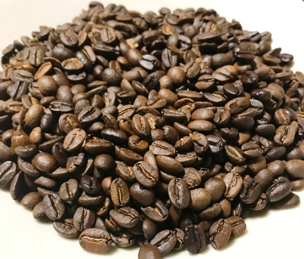 自家焙煎 自然栽培ウガンダコーヒー(200g)★無肥料・無農薬のコーヒー豆を焙煎しています★最高ランクのAA級★貴重なアラビカ種★