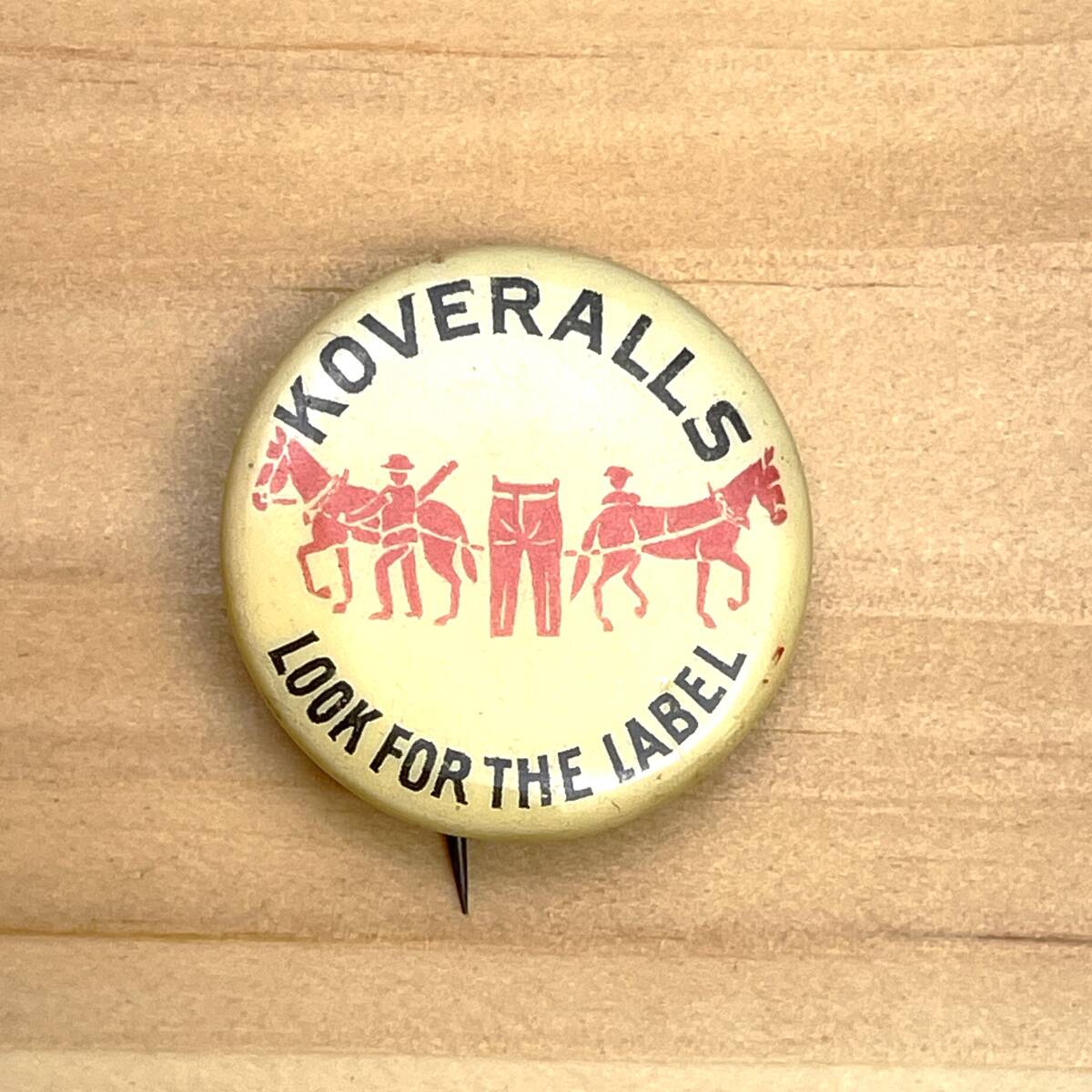 LEVI'S リーバイス 缶 ピン バッジ KOVERALLS ビンテージ LEVI'S リーバイス 缶 ピン バッジ KOVERALLS ビンテージ