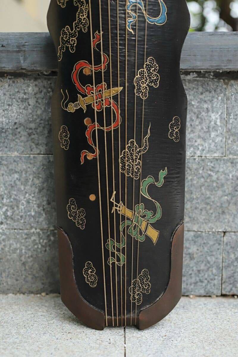  old . Kiyoshi fee . Japanese cedar tree .. map .. old koto phoenix ..... length 122cm musical instruments stringed instruments old musical instruments China old fine art . thing ornament Tang thing old work of art 