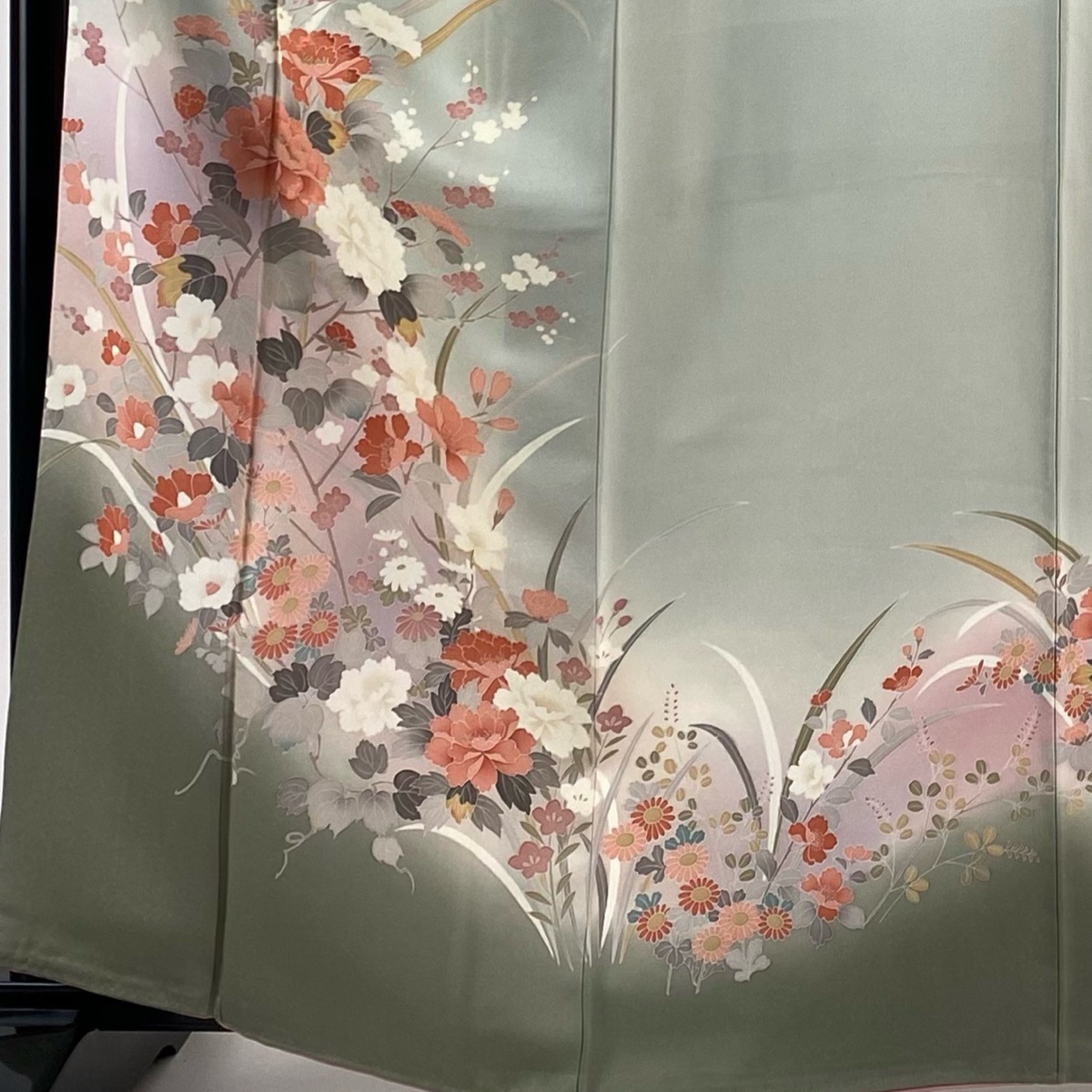訪問着 美品 秀品 華文 枝花 刺繍 金糸 灰色 袷 身丈160.5cm 裄 訪問着 美品 秀品 華文 枝花 刺繍 金糸 灰色 袷 身丈160.5cm 裄