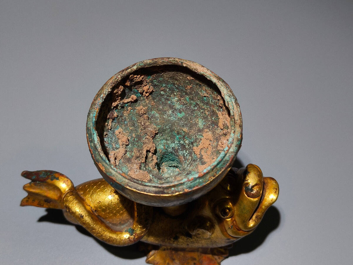 唐・銅製手彫・塗金・魚座・熏香炉・香道具・供養品・祭祀品 唐・銅製手彫・塗金・魚座・熏香炉・香道具・供養品・祭祀品