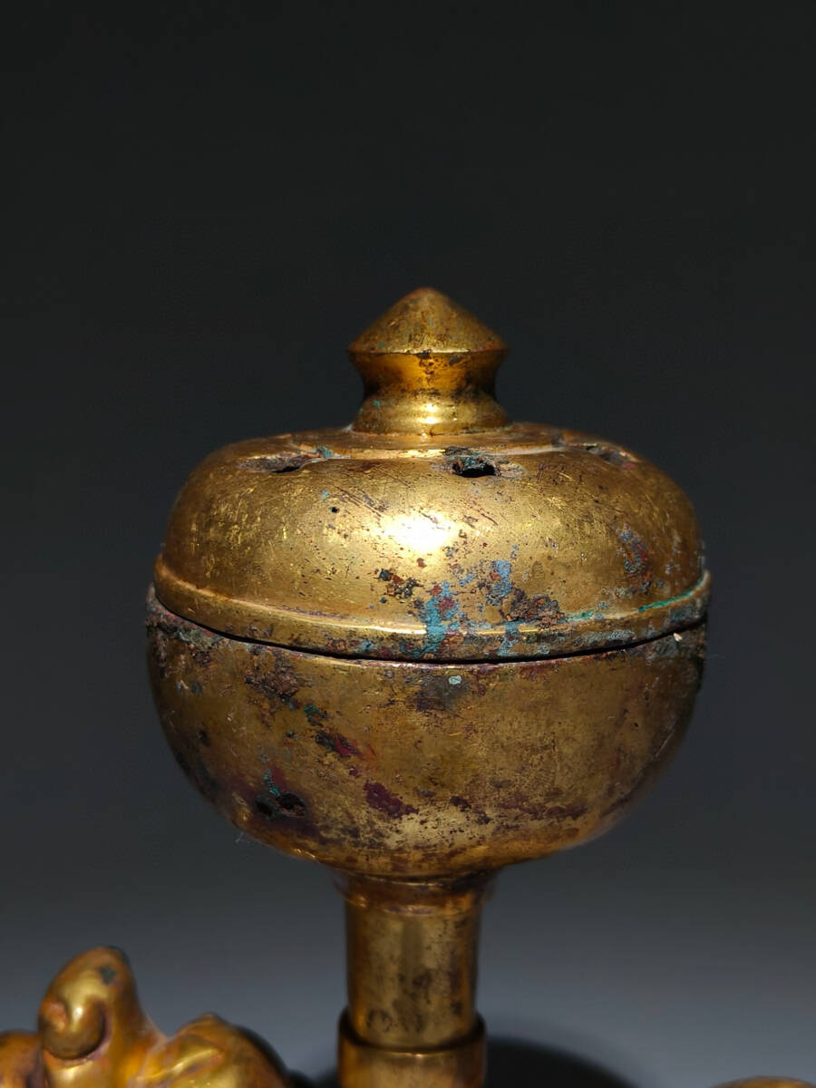 唐・銅製手彫・塗金・魚座・熏香炉・香道具・供養品・祭祀品 唐・銅製手彫・塗金・魚座・熏香炉・香道具・供養品・祭祀品