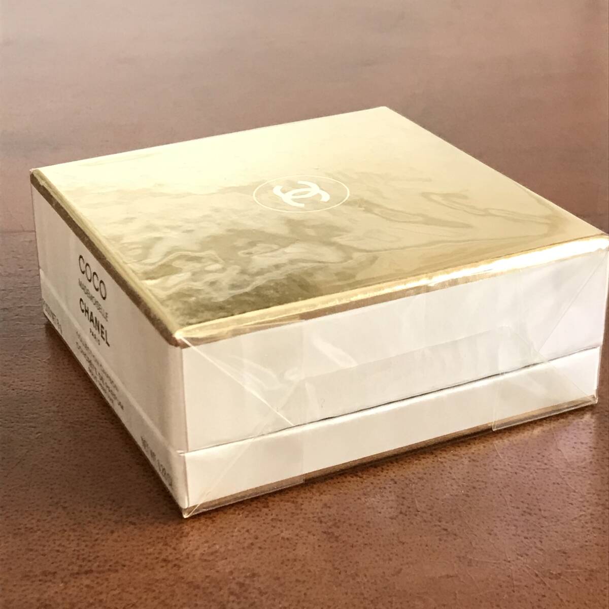 CHANEL ココマドモアゼル パルファム コンパクト 8g 練り香水 未 CHANEL ココマドモアゼル パルファム コンパクト 8g 練り香水 未