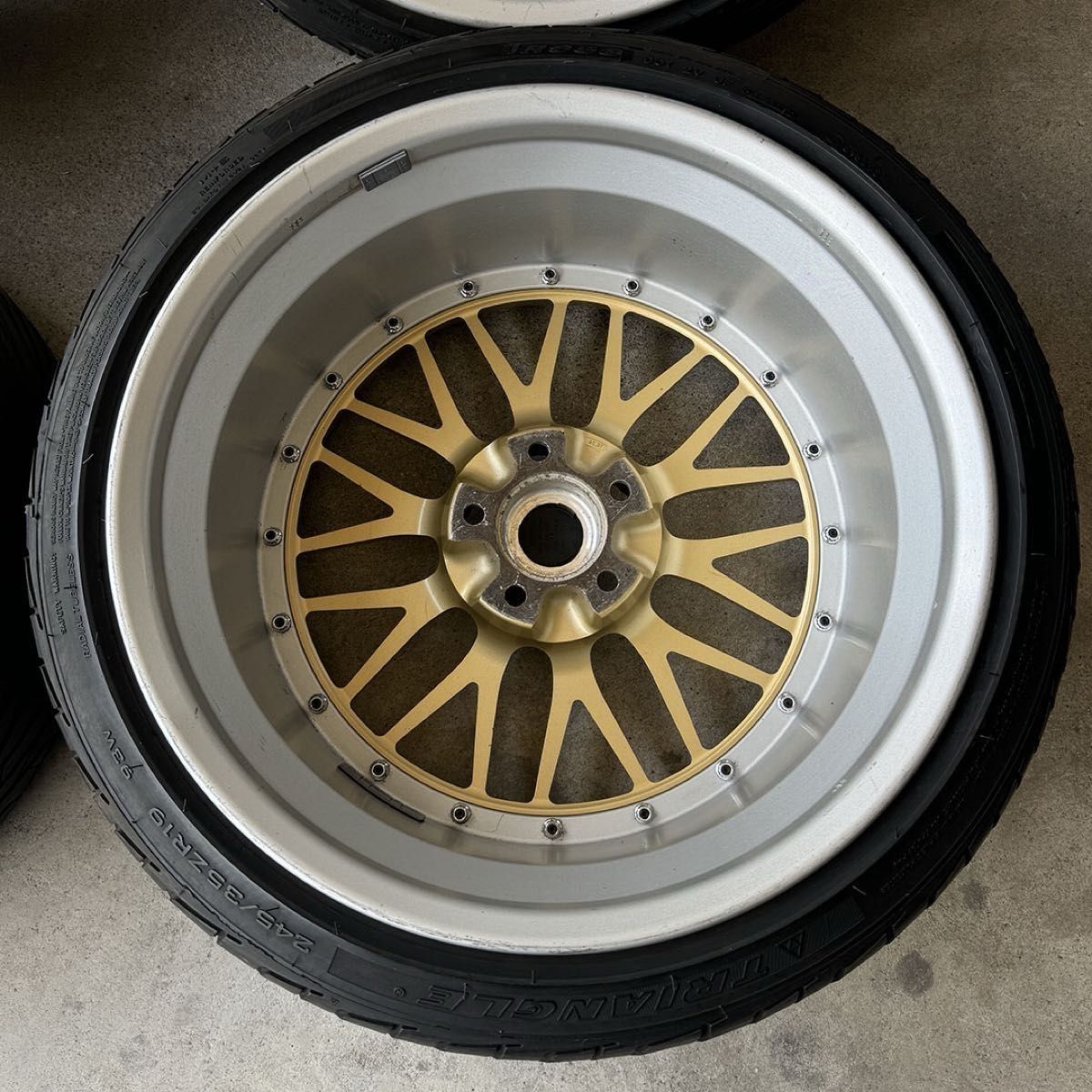 BBS LM 19インチ9J オフセット20 PCD114 3 タイヤホイールセット BBS LM 19インチ9J オフセット20 PCD114 3 タイヤホイールセット