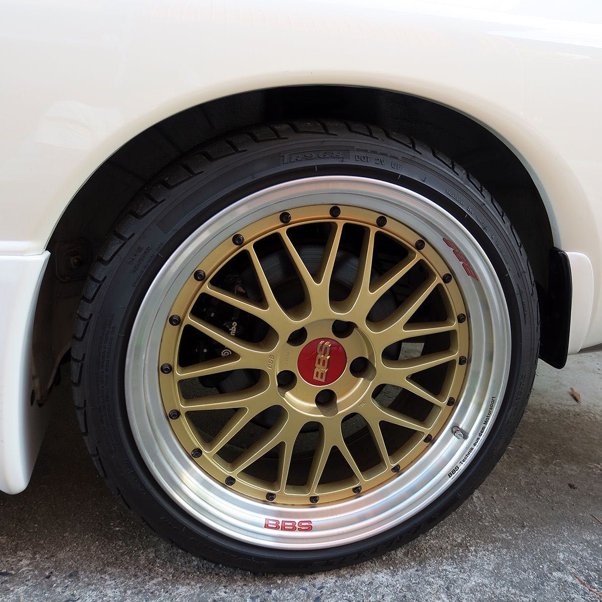 BBS LM 19インチ9J オフセット20 PCD114 3 タイヤホイールセット BBS LM 19インチ9J オフセット20 PCD114 3 タイヤホイールセット