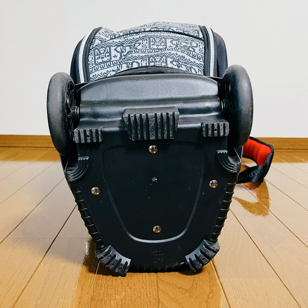 極美品】MU SPORTS ゴルフ キャディバッグ 2輪キャスター付き 極美品】MU SPORTS ゴルフ キャディバッグ 2輪キャスター付き
