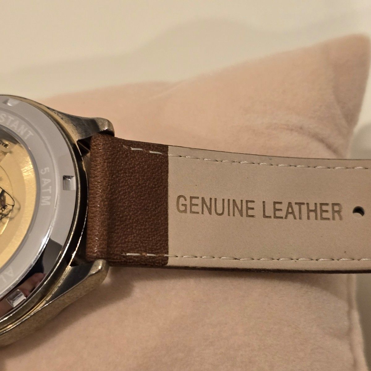 Spice and Wolf wristwatch Model Horo 狼と香辛料 腕時計 Spice and Wolf wristwatch Model Horo 狼と香辛料 腕時計
