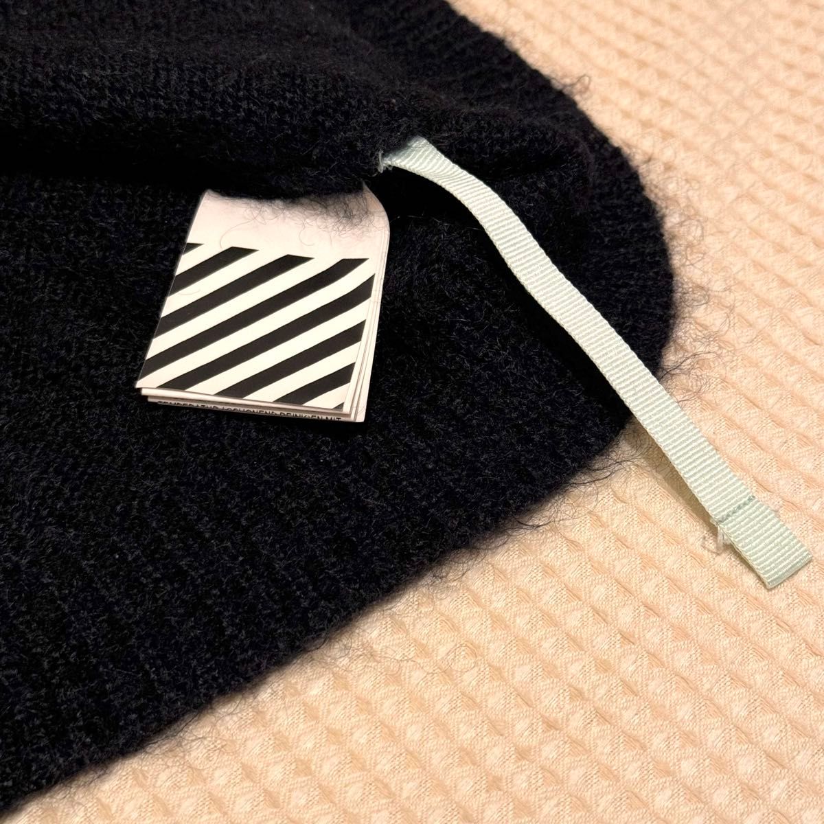 off-white モヘア ニット M オーバーサイズ 黒 ユニセックス off-white モヘア ニット M オーバーサイズ 黒 ユニセックス