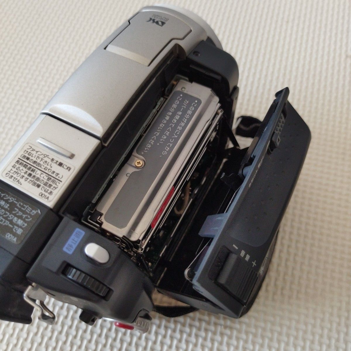 ビクター Victor miniDV ビデオカメラ GR-DVL700|Yahoo!フリマ ビクター Victor miniDV ビデオカメラ GR-DVL700|Yahoo!フリマ