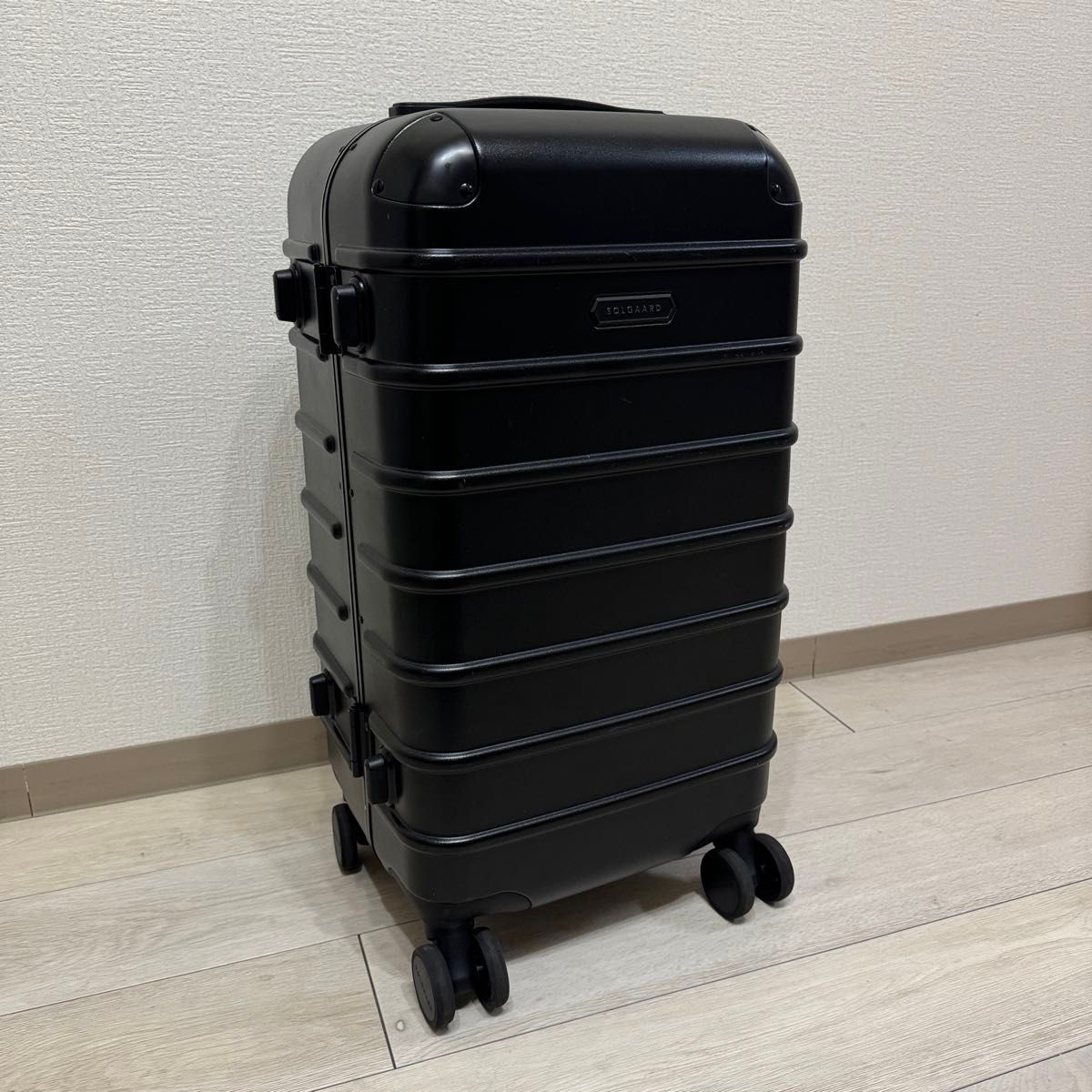 訳あり ソルガード Solgaard Trunk Closet - M (中型60L) 時短 訳あり ソルガード Solgaard Trunk Closet - M (中型60L) 時短
