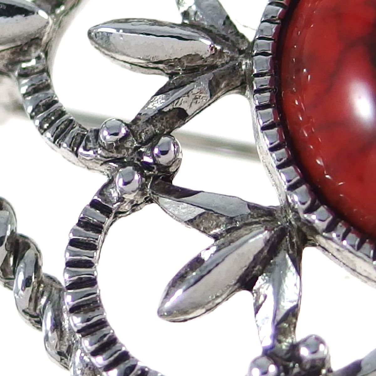 A4280*[SARAH COVENTRY] * Vintage pendant * brooch also * red & black. marble kaboshon*