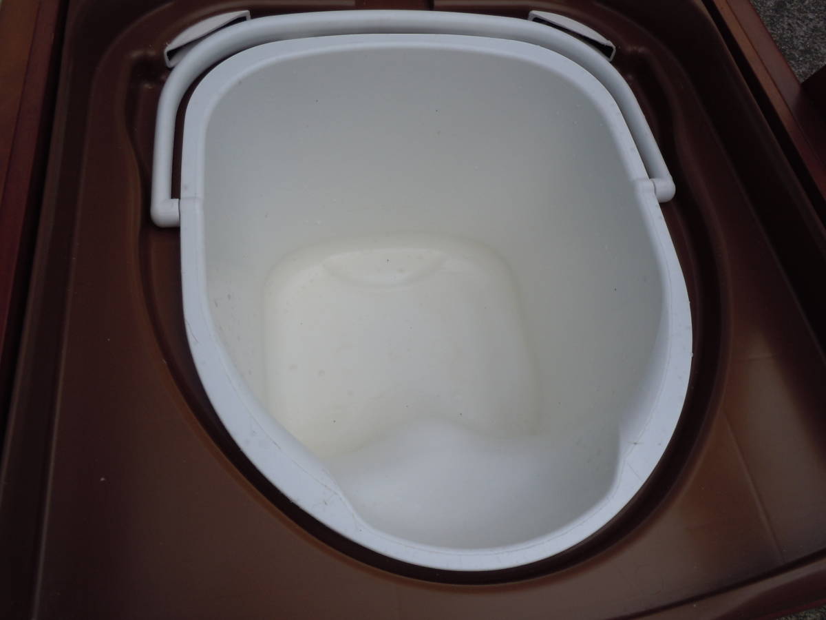 中古 家具調トイレCP 『安寿』 標準便座 ポータブルトイレ 簡易トイレ 暖房便座 介護用品 100kg以下  アロン化成の画像6