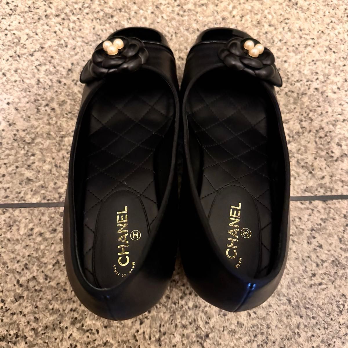 CHANEL シャネル 靴 パンプス 24cm 黒 カメリアパール 正規品 CHANEL シャネル 靴 パンプス 24cm 黒 カメリアパール 正規品