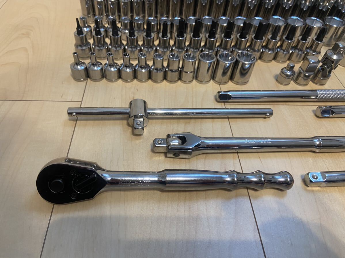 スナップオン snap-on ブルーポイント 3/8 工具セット 77点 スナップオン snap-on ブルーポイント 3/8 工具セット 77点