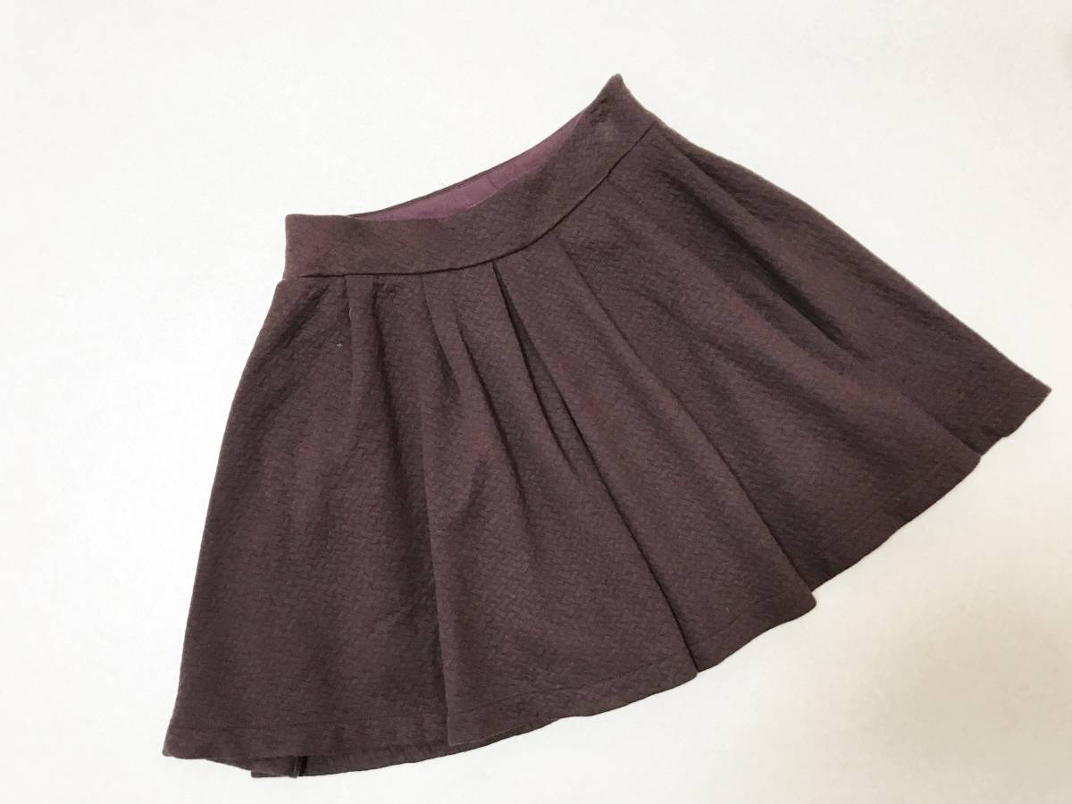  Lady's 2/M size : HusHush [HusHusH] world * dent convex pattern * flared skirt regular price :3,990+ tax 