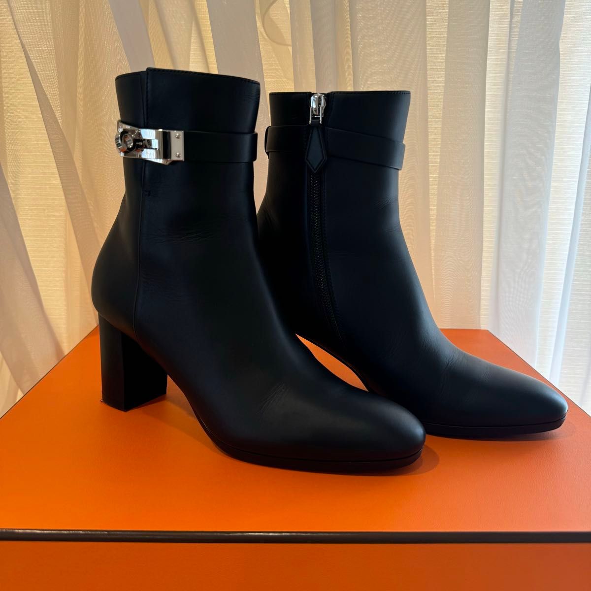 美品 エルメス サンジェルマン 37 23 5 ブーツ 24 ショート 美品 エルメス サンジェルマン 37 23 5 ブーツ 24 ショート