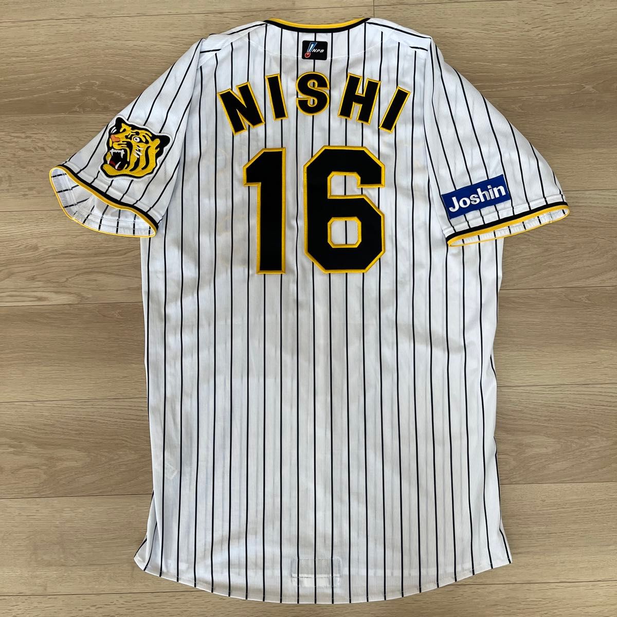 阪神タイガース 西勇輝 実使用ホームユニフォーム 直筆サイン 阪神タイガース 西勇輝 実使用ホームユニフォーム 直筆サイン