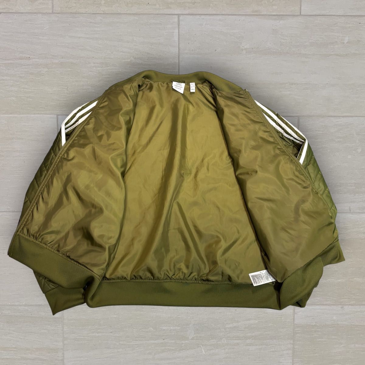 極美品】激レア 大きいサイズ adidas キルティングジャケット 極美品】激レア 大きいサイズ adidas キルティングジャケット