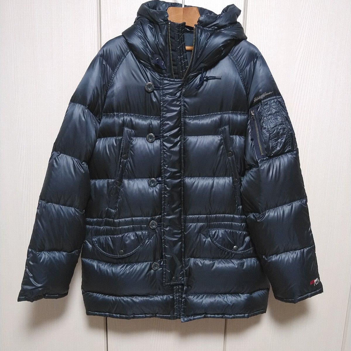 エディーバウアー EB900フィルパワー N-3B ダウンジャケット M エディーバウアー EB900フィルパワー N-3B ダウンジャケット M