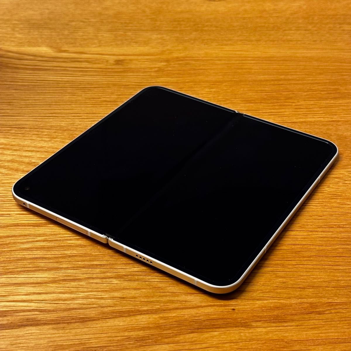 ジャンク Pixel 9 Pro Fold 256GB 白 Wi-Fi docomo auのみ動作 ジャンク Pixel 9 Pro Fold 256GB 白 Wi-Fi docomo auのみ動作