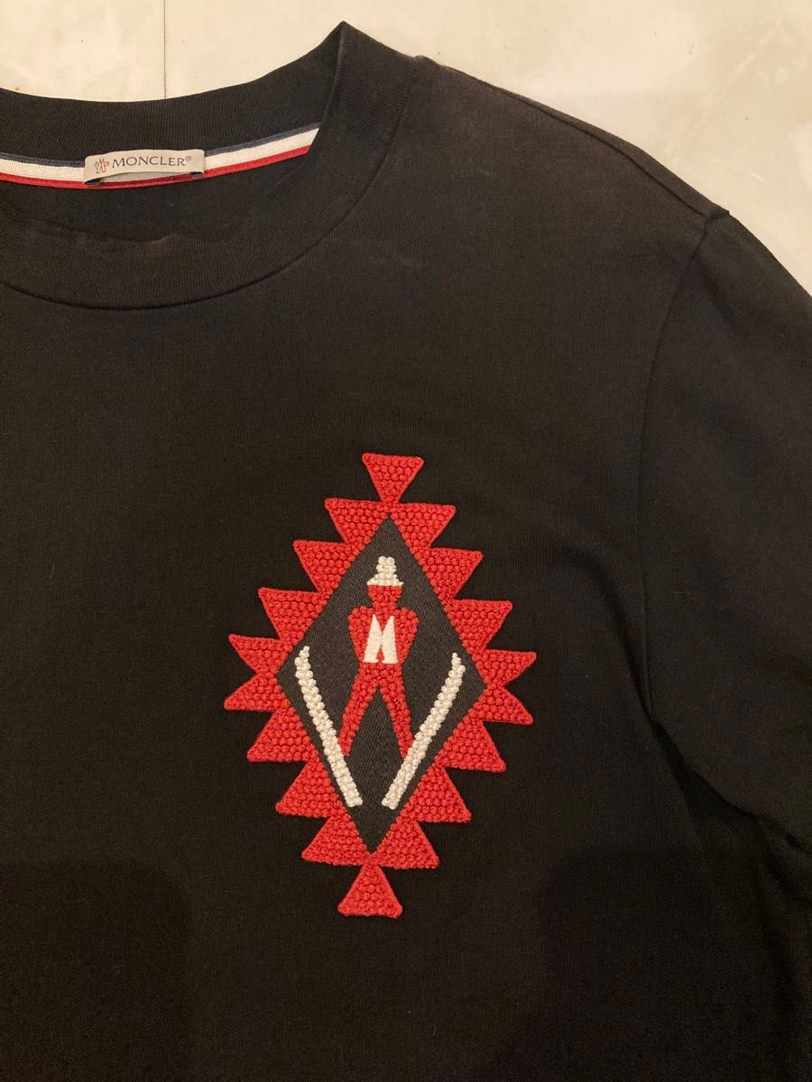 〈すぐ届く!〉MONCLER GENIUS ロンT ブランドロゴ 同色ワッペン 激安美品】サイズXS】モンクレール ロングTシャツ ロンT MONCLER