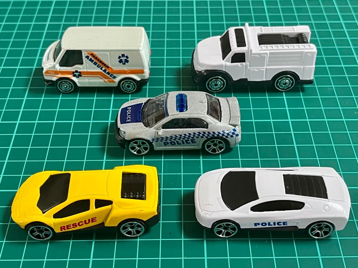ミニカー スピードシティ ダイキャストカー 5個セット 緊急車両 ミニカー スピードシティ ダイキャストカー 5個セット 緊急車両