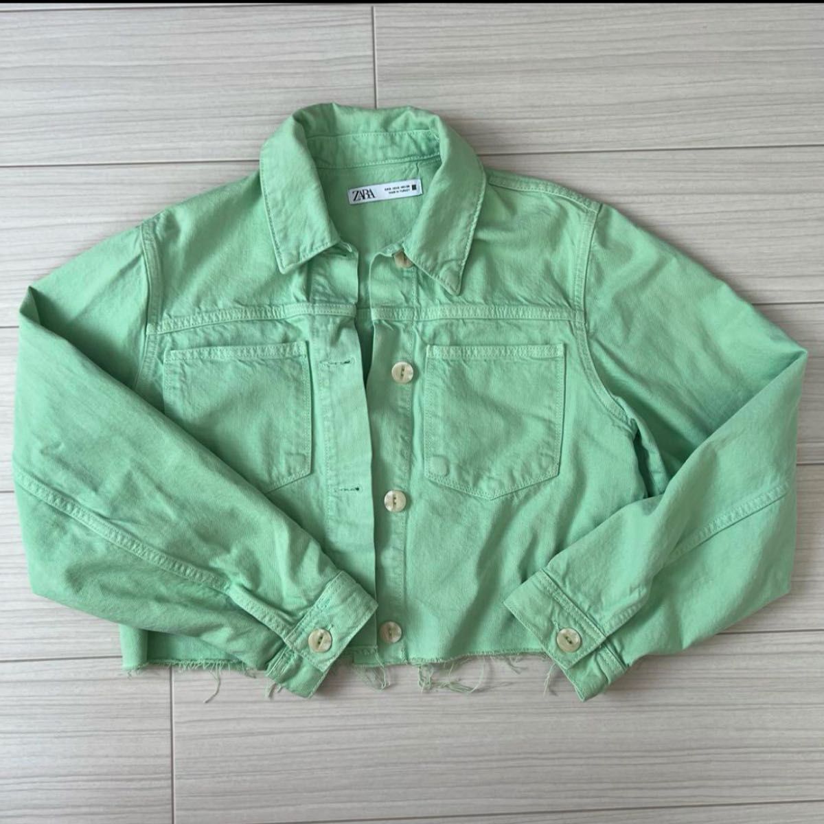 ジャケット デニムジャケット S ショート丈 クロップド ZARA ジャケット デニムジャケット S ショート丈 クロップド ZARA