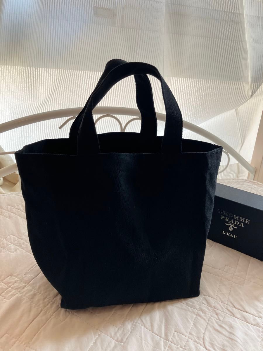 新品未使用 プラダ PRADA ノベルティ トートバッグ|Yahoo 新品未使用 プラダ PRADA ノベルティ トートバッグ|Yahoo