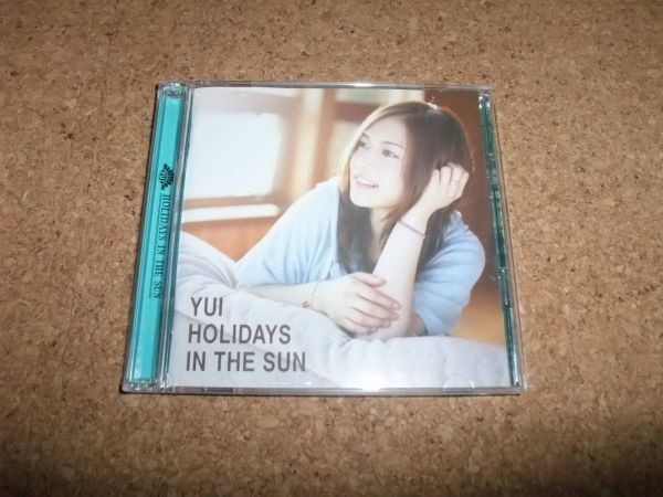 [CD+DVD][送100円～] 初回版 YUI HOLIDAYS IN THE SUN_画像1