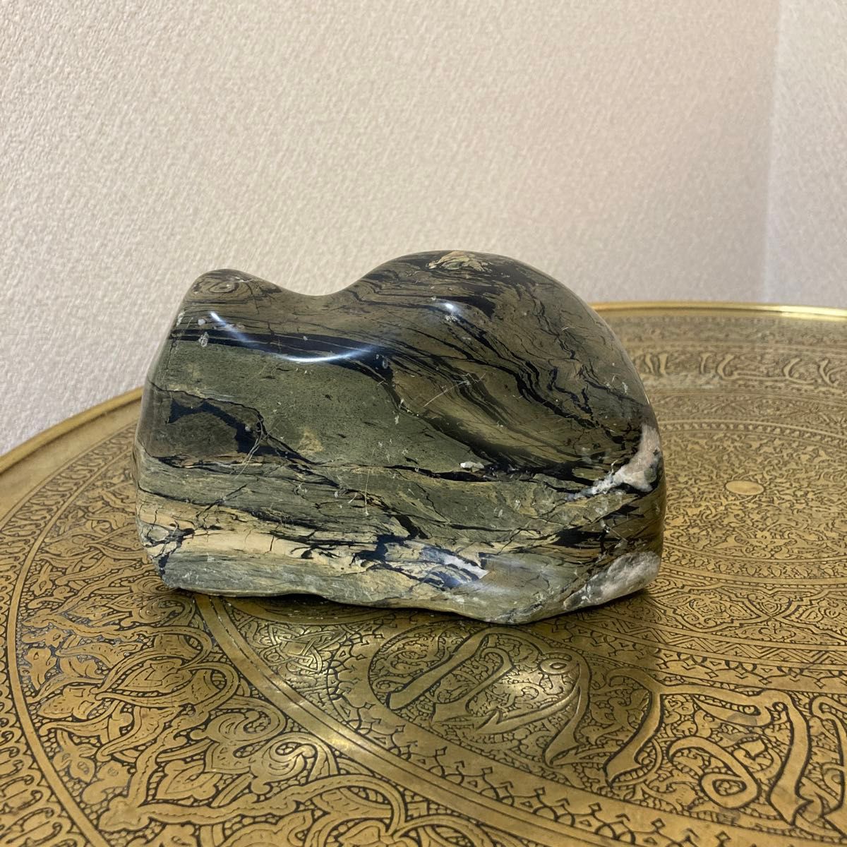 蛇紋石置物 蛇石 ヘビ石 水石 オブジェ 縁起物 天然石 鑑賞石 蛇紋石置物 蛇石 ヘビ石 水石 オブジェ 縁起物 天然石 鑑賞石