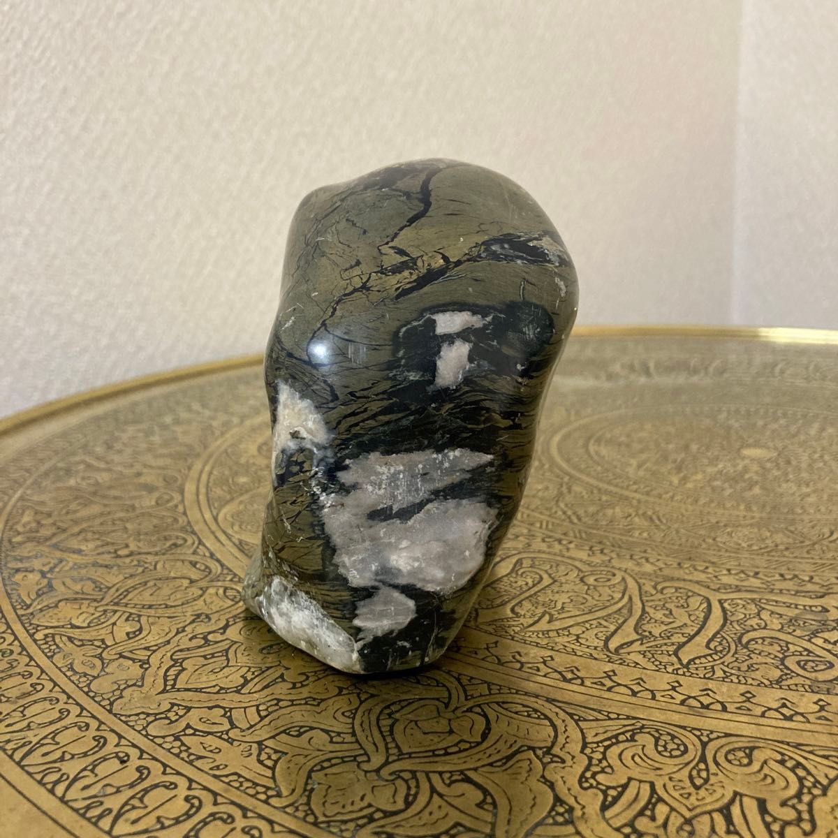 蛇紋石置物 蛇石 ヘビ石 水石 オブジェ 縁起物 天然石 鑑賞石 蛇紋石置物 蛇石 ヘビ石 水石 オブジェ 縁起物 天然石 鑑賞石