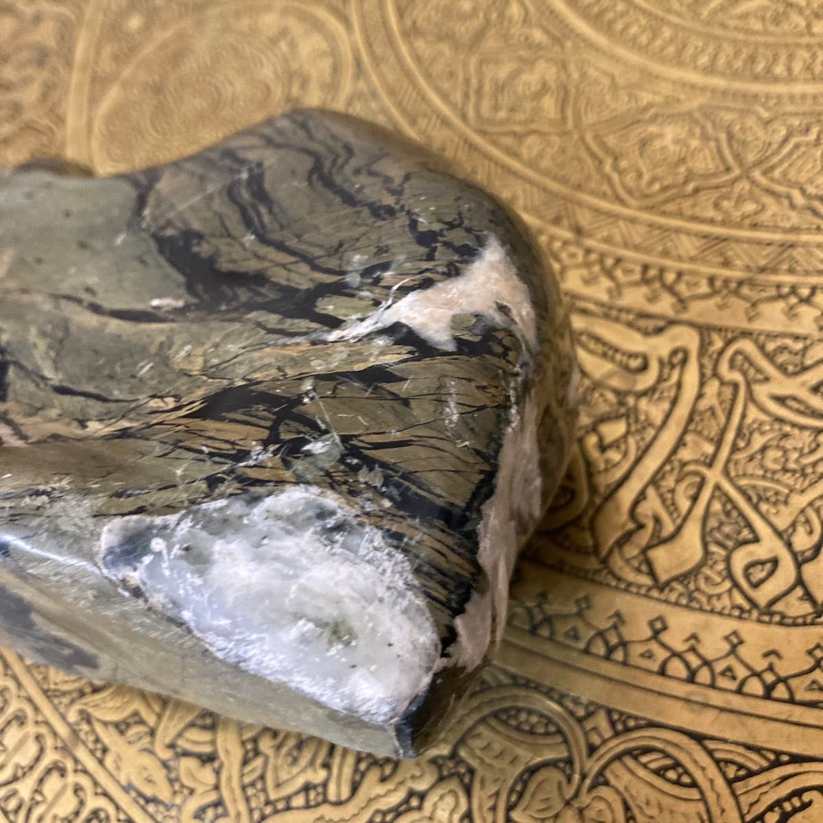 蛇紋石置物 蛇石 ヘビ石 水石 オブジェ 縁起物 天然石 鑑賞石 蛇紋石置物 蛇石 ヘビ石 水石 オブジェ 縁起物 天然石 鑑賞石