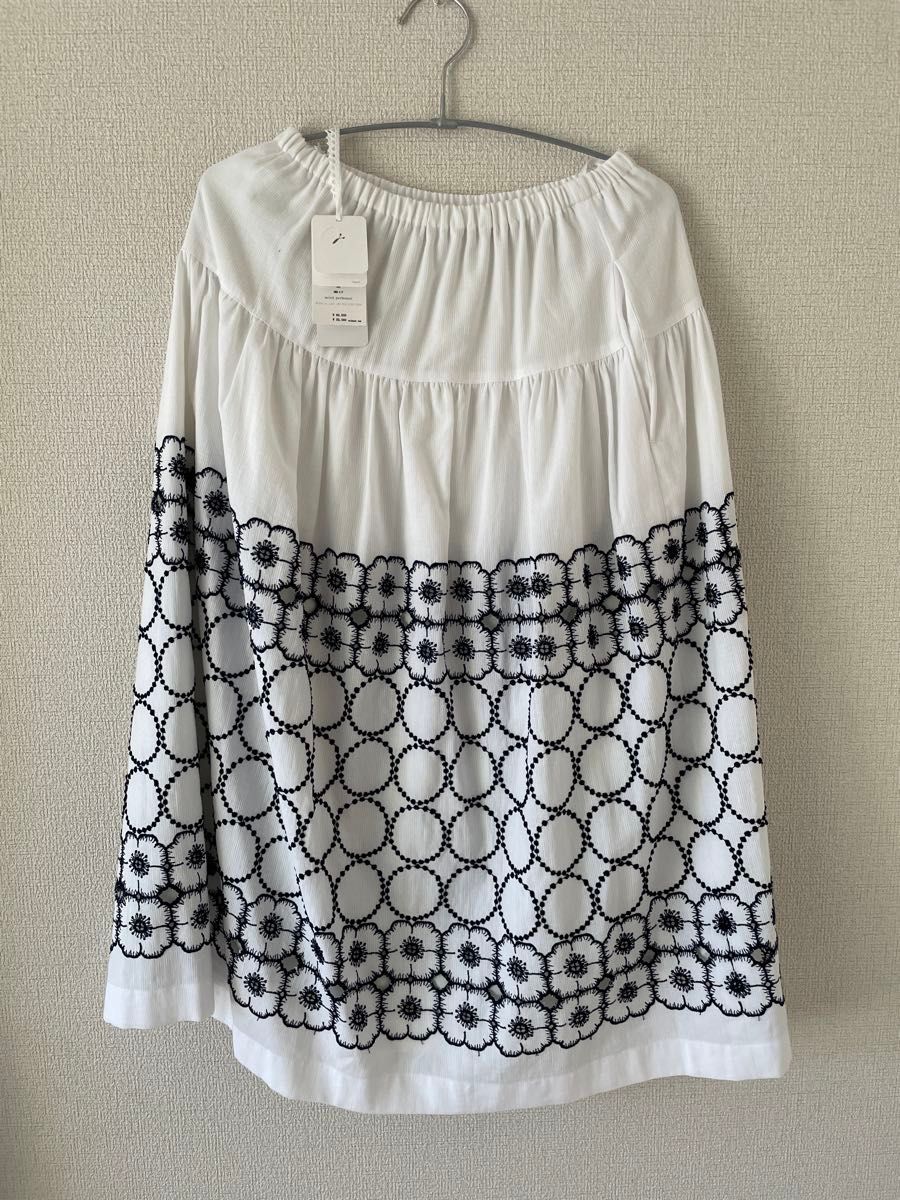 新品】【未使用】ミナペルホネン tambourine × anemone スカート 新品】【未使用】ミナペルホネン tambourine × anemone スカート