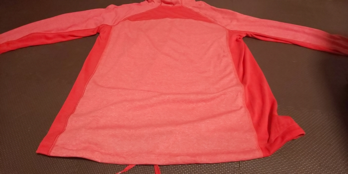  as good as new UNDERARMOUR(THREAOBORNE) stretch Parker size XL