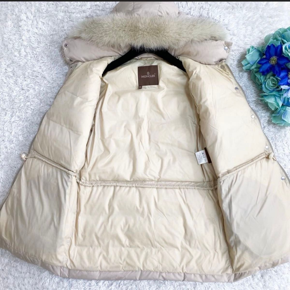 MONCLER モンクレール ダウンジャケット アイボリー ベージュ 00 MONCLER モンクレール ダウンジャケット アイボリー ベージュ 00