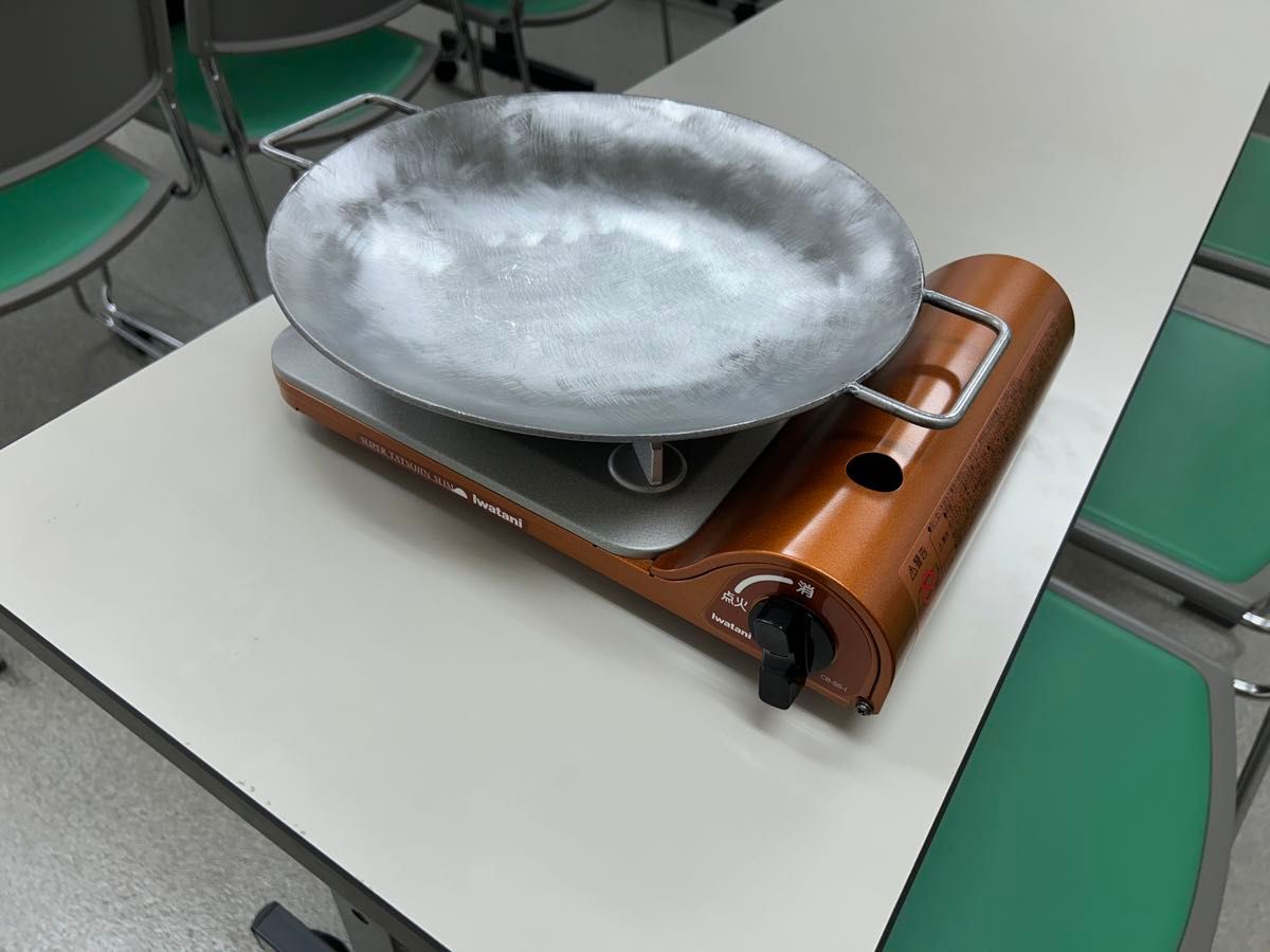 黒皮剥離済み】ホルジン鍋 ホルモン鍋 ジンギスカン鍋 曲げ鉄板 黒皮剥離済み】ホルジン鍋 ホルモン鍋 ジンギスカン鍋 曲げ鉄板