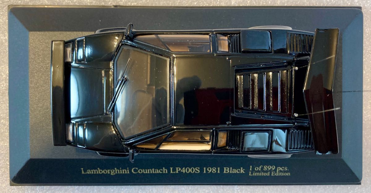 ジール『Zi-L』(iXO)1/43 ランボルギーニ カウンタック LP-400S ジール『Zi-L』(iXO)1/43 ランボルギーニ カウンタック LP-400S