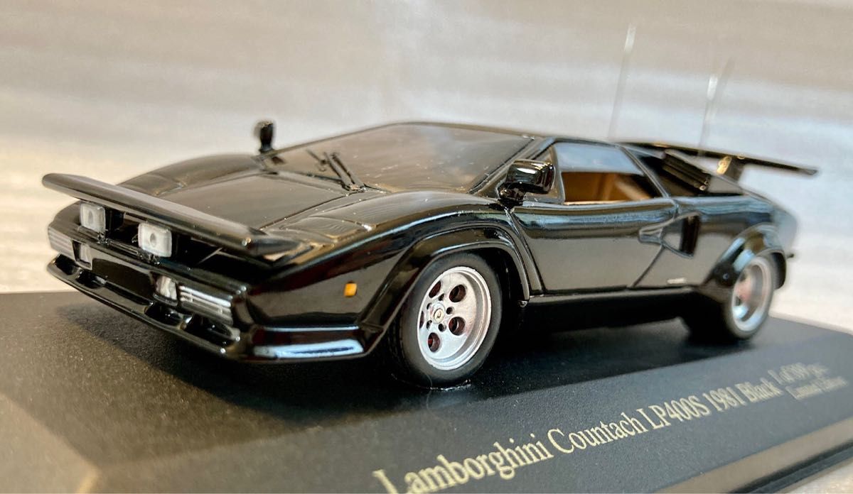 ジール『Zi-L』(iXO)1/43 ランボルギーニ カウンタック LP-400S ジール『Zi-L』(iXO)1/43 ランボルギーニ カウンタック LP-400S