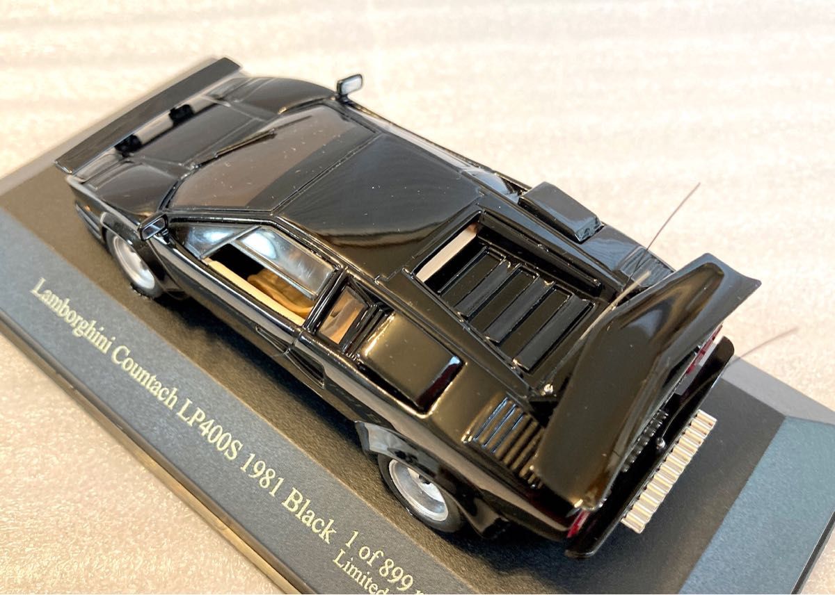 ジール『Zi-L』(iXO)1/43 ランボルギーニ カウンタック LP-400S ジール『Zi-L』(iXO)1/43 ランボルギーニ カウンタック LP-400S