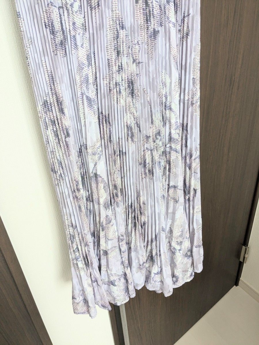 新品同様】stola ストラ 今季 花柄プリントワンピース 38|Yahoo 新品同様】stola ストラ 今季 花柄プリントワンピース 38|Yahoo