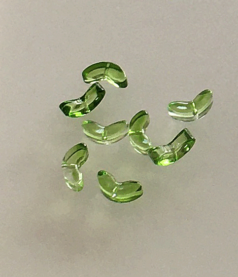 ガラスフラワー/チューリップ【赤色＋緑葉】10セットで150円